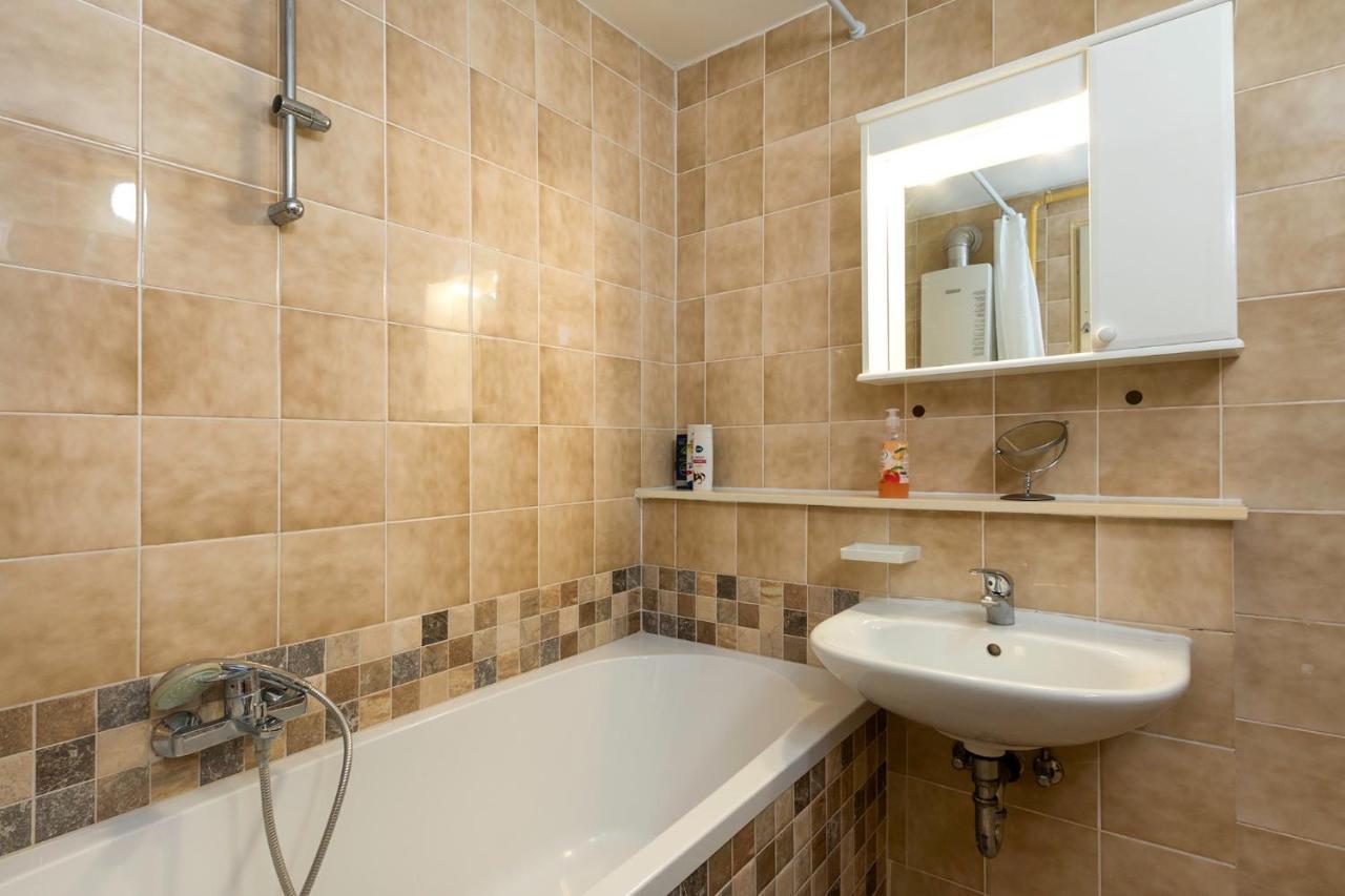 Sisplac Apartment Pula Luaran gambar